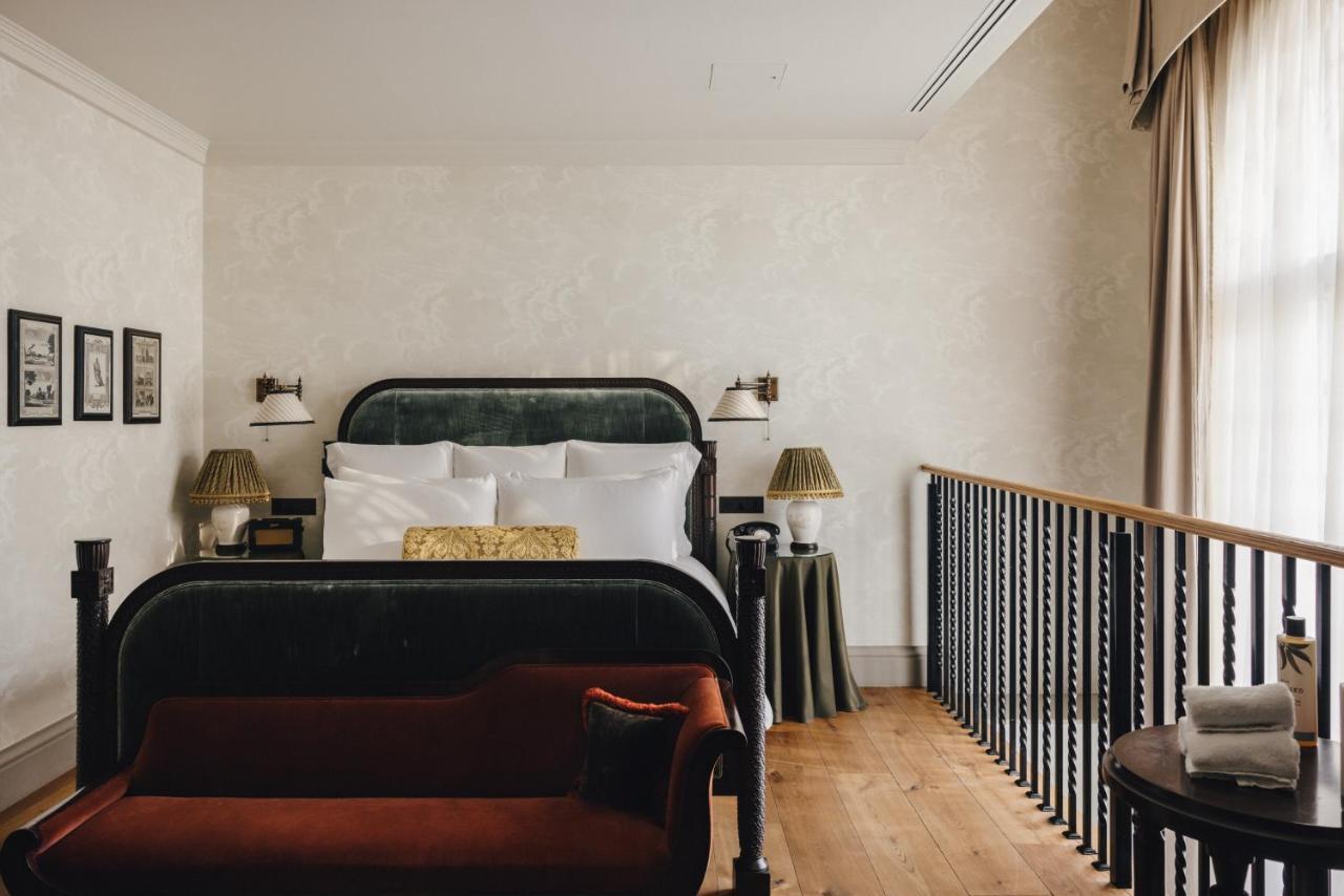 The Ned Hotel London Eksteriør billede A room at the London Edition