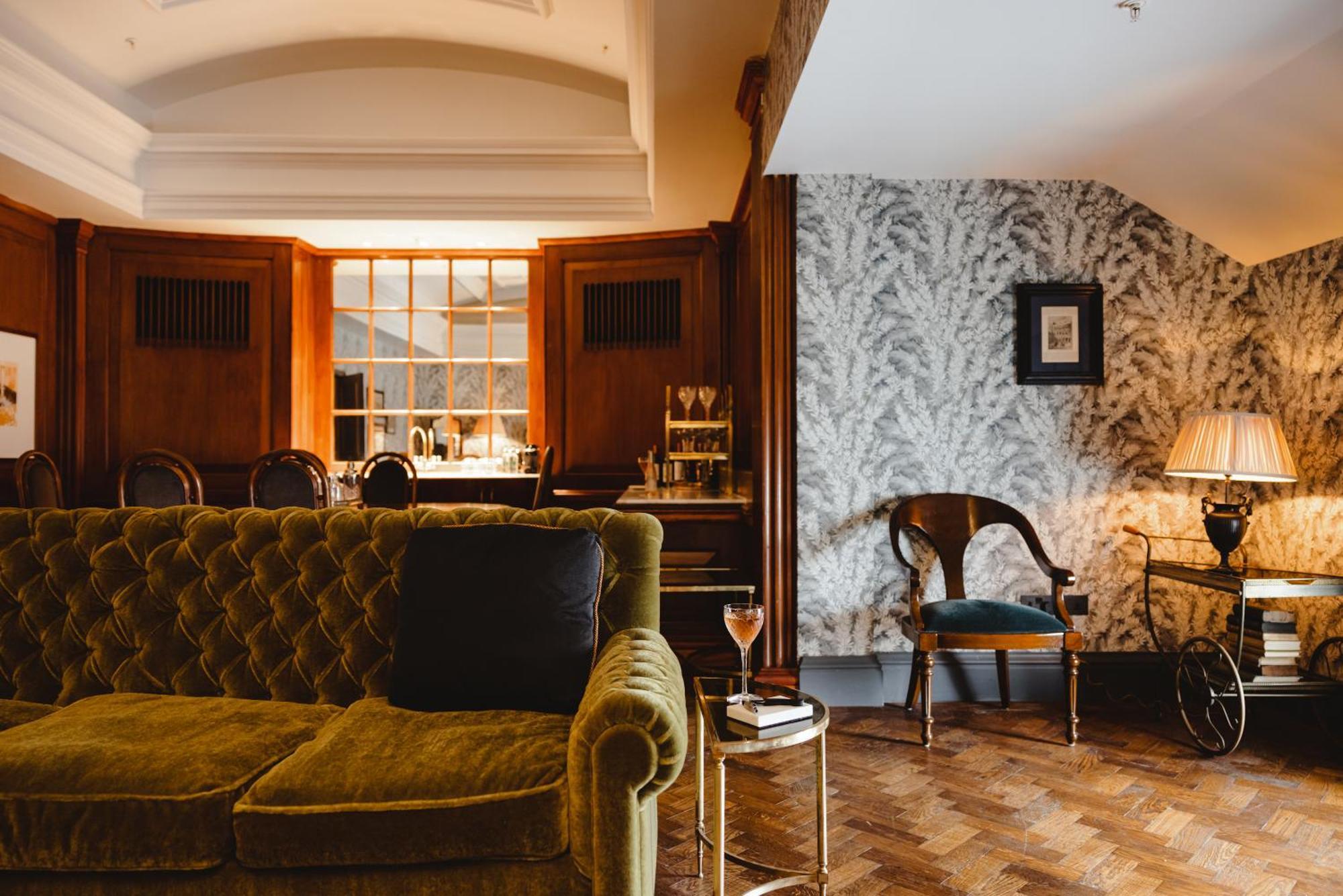 The Ned Hotel London Værelse billede The Drawing Room at The Ivy, St John's Wood