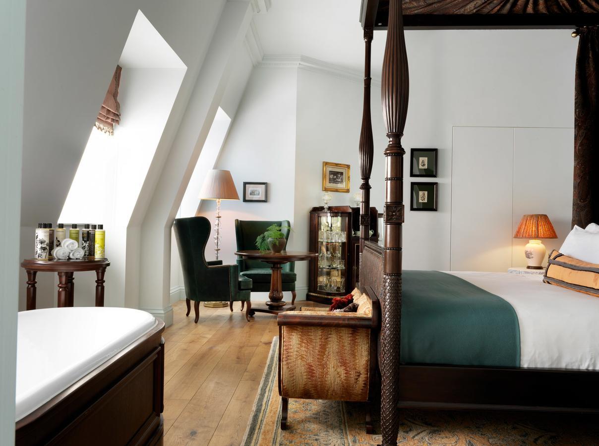 The Ned Hotel London Eksteriør billede A room at the hotel